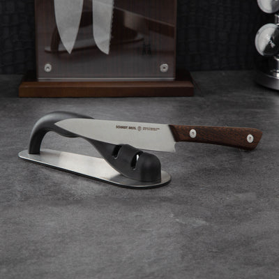 Learn How to Sharpen Your Knives