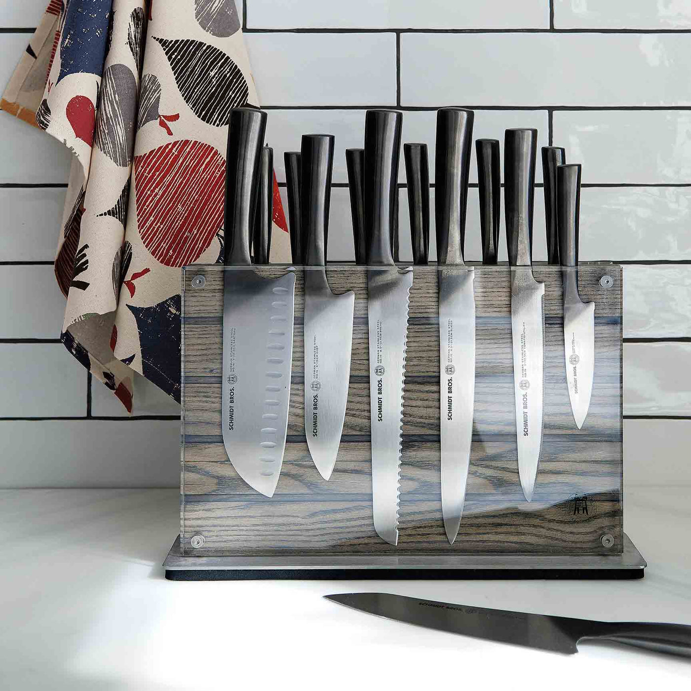 Kitchen Knife Set - CSS 15 Pieces Knife Block Set with Sharpener, Forged  Stainless Steel, Professional Chef Block Set with Ergonomic Handle, Kitchen  Tool Set, World-Class Sharpness, Easy Storage: Block Sets