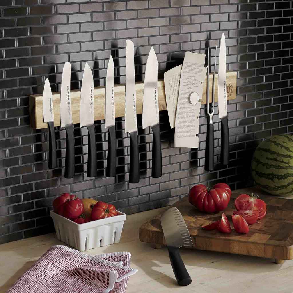 https://schmidtbrothers.com/cdn/shop/products/schmidt-brothers-kitchen-cutlery-acacia-24-magnet-wall-bar-holds-up-to-16-kitchen-knives-shop-now-28383288721469_1400x.jpg?v=1633362255