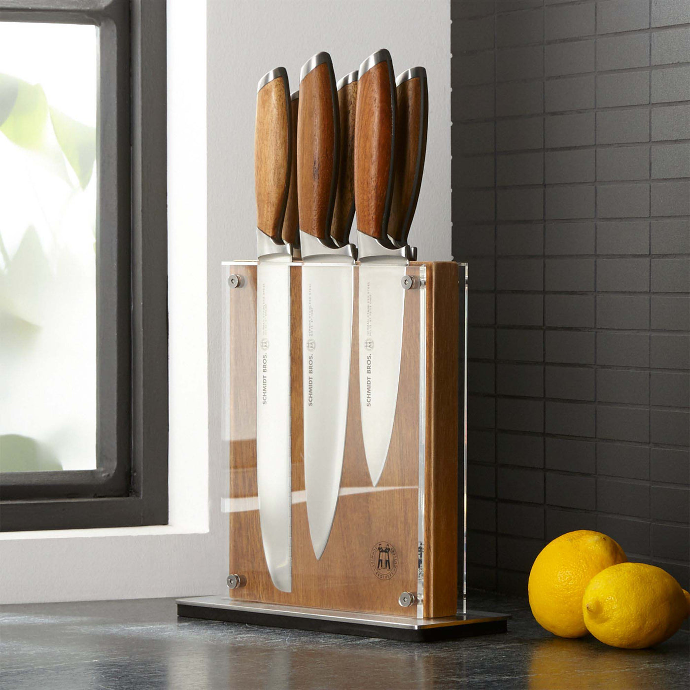  Schmidt Brothers - Bonded Teak, 7-Piece Knife Set, High-Carbon  Stainless Steel Cutlery with Midtown Acacia and Acrylic Magnetic Knife Block:  Home & Kitchen